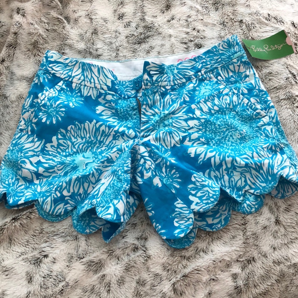 Blue butter cup Lily Pulitzer shorts